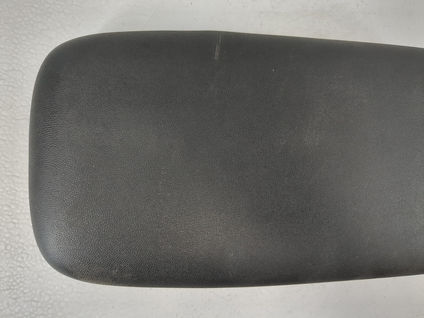 2018-2022 Chevrolet Equinox Center Console Armrest Cover Lid Fits Fits 2018 2019 2020 2021 2022 OEM Used Auto Parts - Oemuse