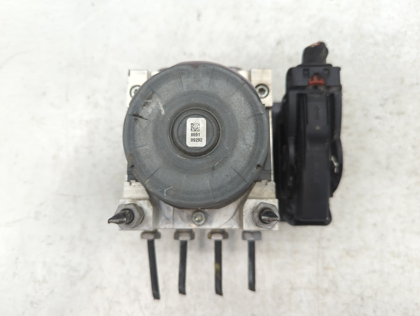 2018-2019 Chevrolet Equinox ABS Pump Control Module Replacement P/N:84646849 Fits Fits 2018 2019 2020 2021 OEM Used Auto Par