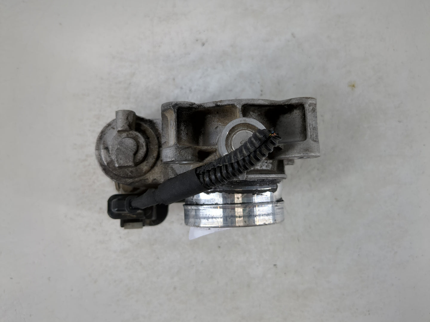 2018-2022 Chevrolet Equinox Throttle Body P/N:12671379AA Fits Fits 2016 2017 2018 2019 2020 2021 2022 OEM Used Auto Parts - 