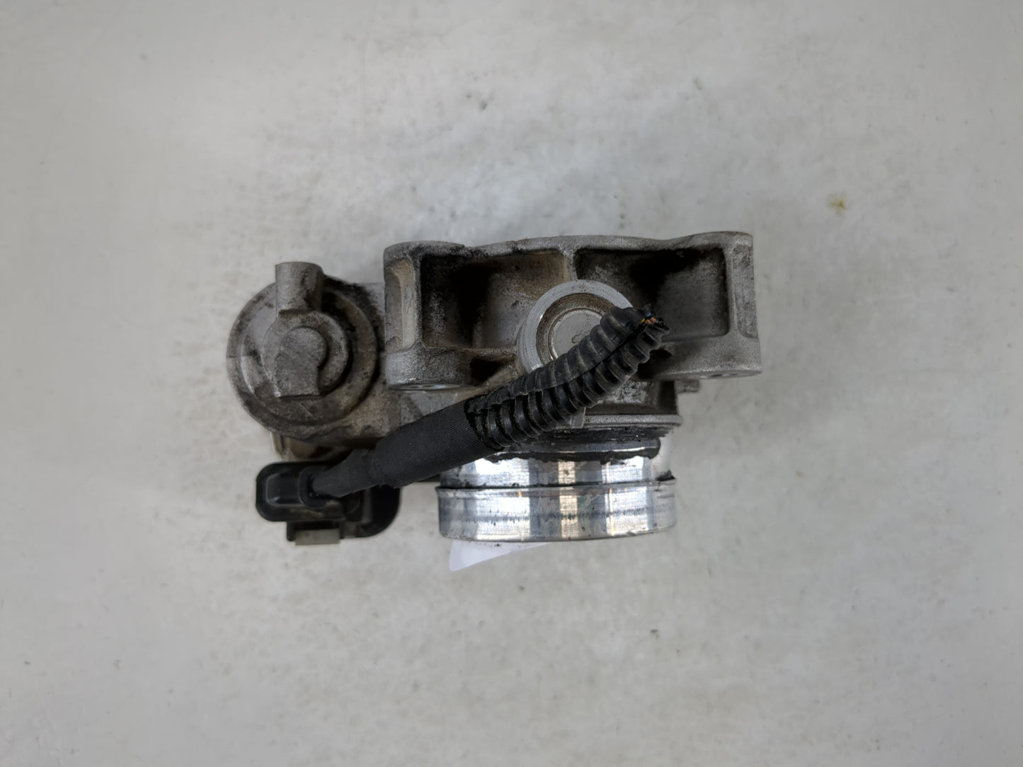 2018-2022 Chevrolet Equinox Throttle Body P/N:12671379AA Fits Fits 2016 2017 2018 2019 2020 2021 2022 OEM Used Auto Parts - 