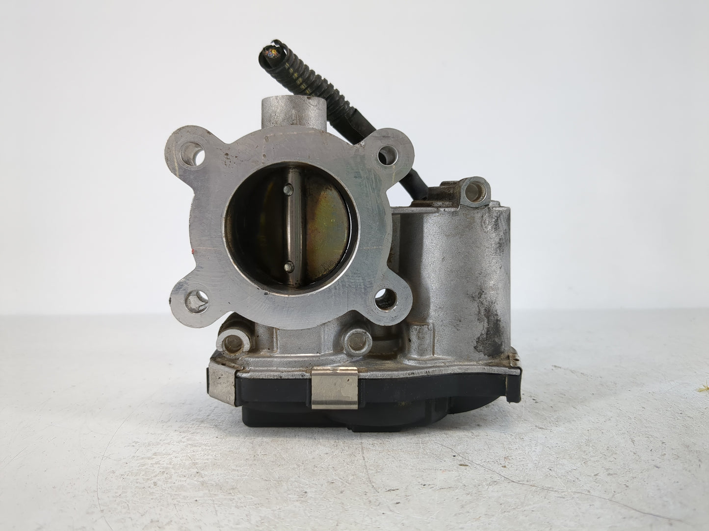 2018-2022 Chevrolet Equinox Throttle Body P/N:12671379AA Fits Fits 2016 2017 2018 2019 2020 2021 2022 OEM Used Auto Parts - 