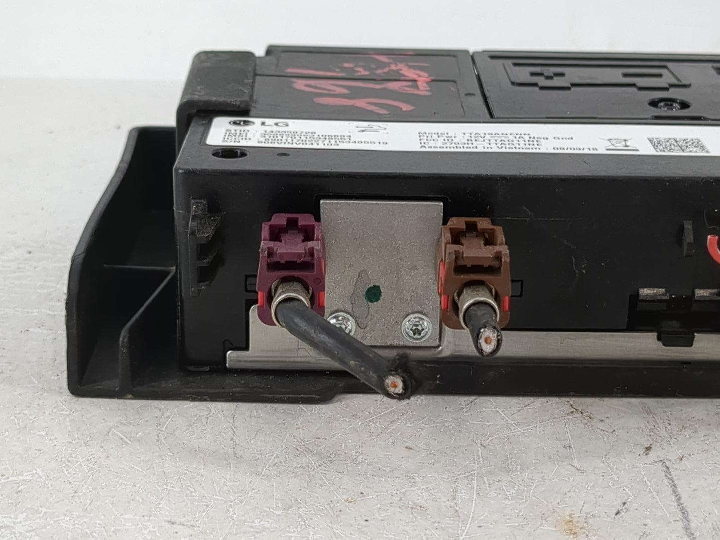 2019-2020 Chevrolet Equinox Chassis Control Module Ccm Bcm Body Control - Oemusedautoparts1.com