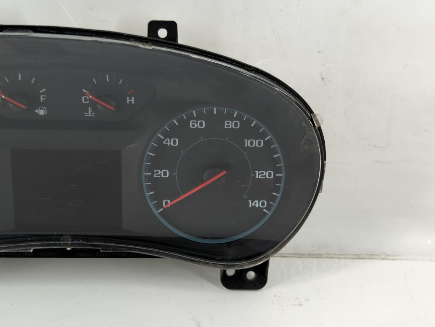 2019 Chevrolet Equinox Instrument Cluster Speedometer Gauges P/N:84528861 Fits OEM Used Auto Parts - Oemusedautoparts1.com