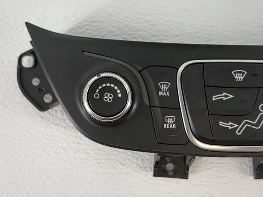 2019-2021 Chevrolet Equinox Climate Control Module Temperature AC/Heater Replacement P/N:84422503 Fits Fits 2019 2020 2021 OEM Used Auto Parts