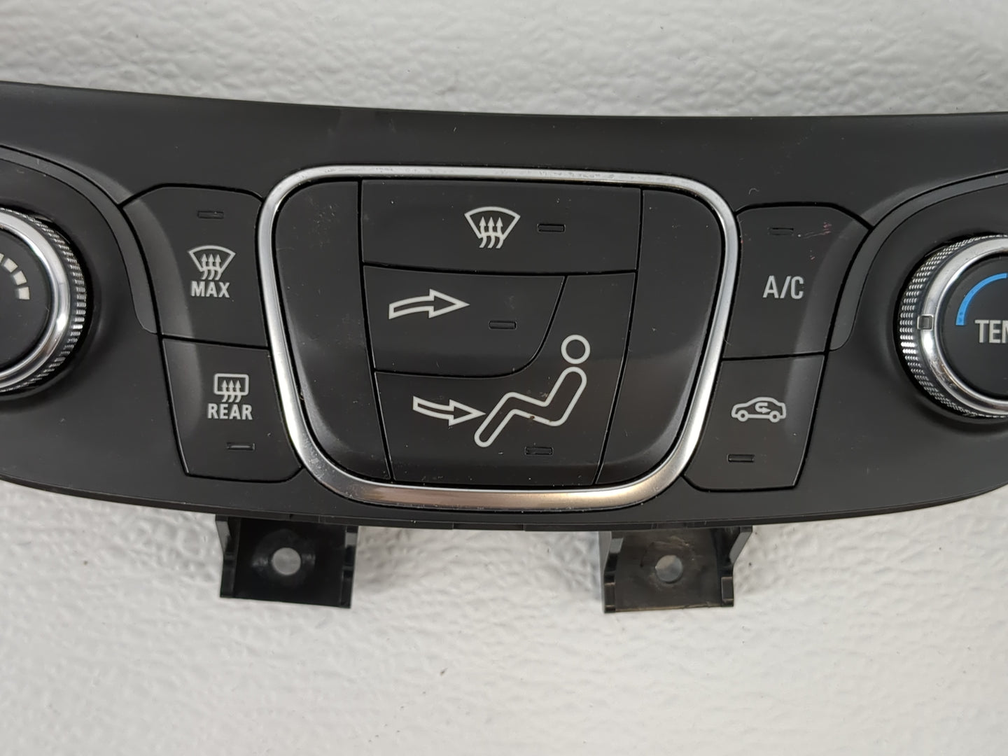 2019-2021 Chevrolet Equinox Climate Control Module Temperature AC/Heater Replacement P/N:84422503 Fits Fits 2019 2020 2021 O