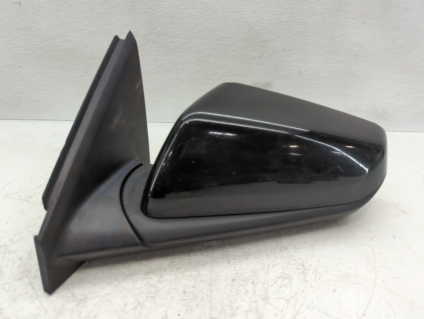 2018-2022 Chevrolet Equinox Driver Side View Mirror - Left Door Mirror OEM Used - Oemusedautoparts1.com