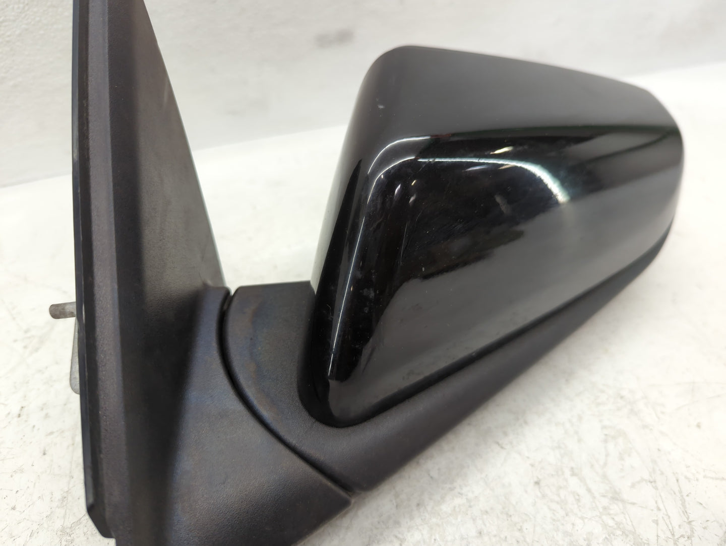 2018-2022 Chevrolet Equinox Driver Side View Mirror - Left Door Mirror OEM Used - Oemusedautoparts1.com