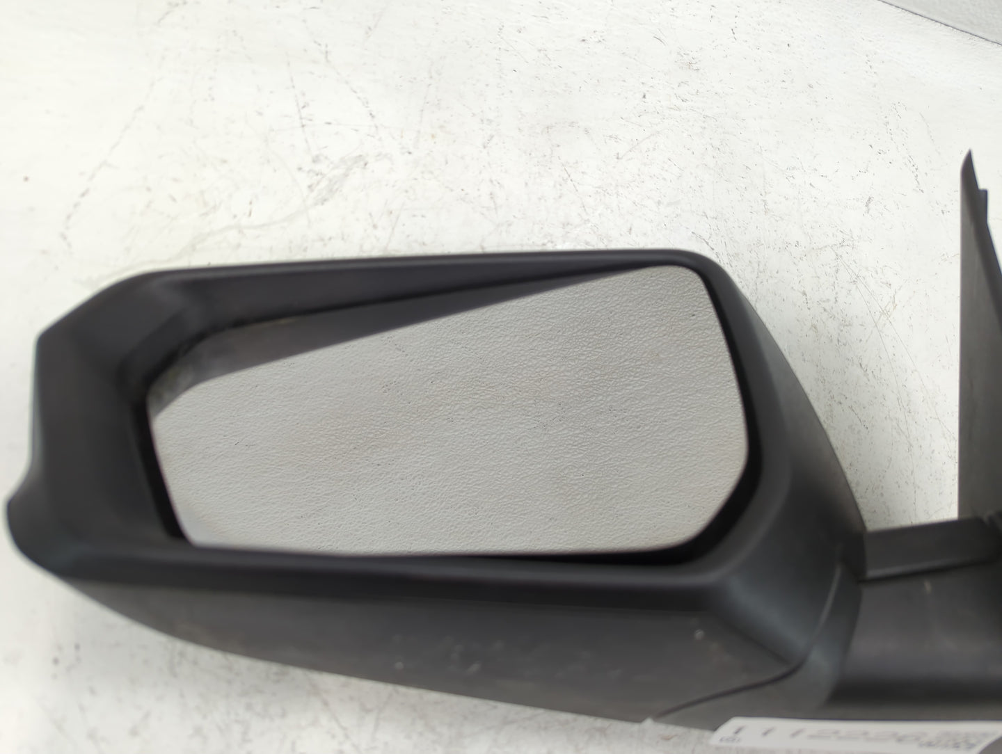 2018-2022 Chevrolet Equinox Driver Side View Mirror - Left Door Mirror OEM Used - Oemusedautoparts1.com