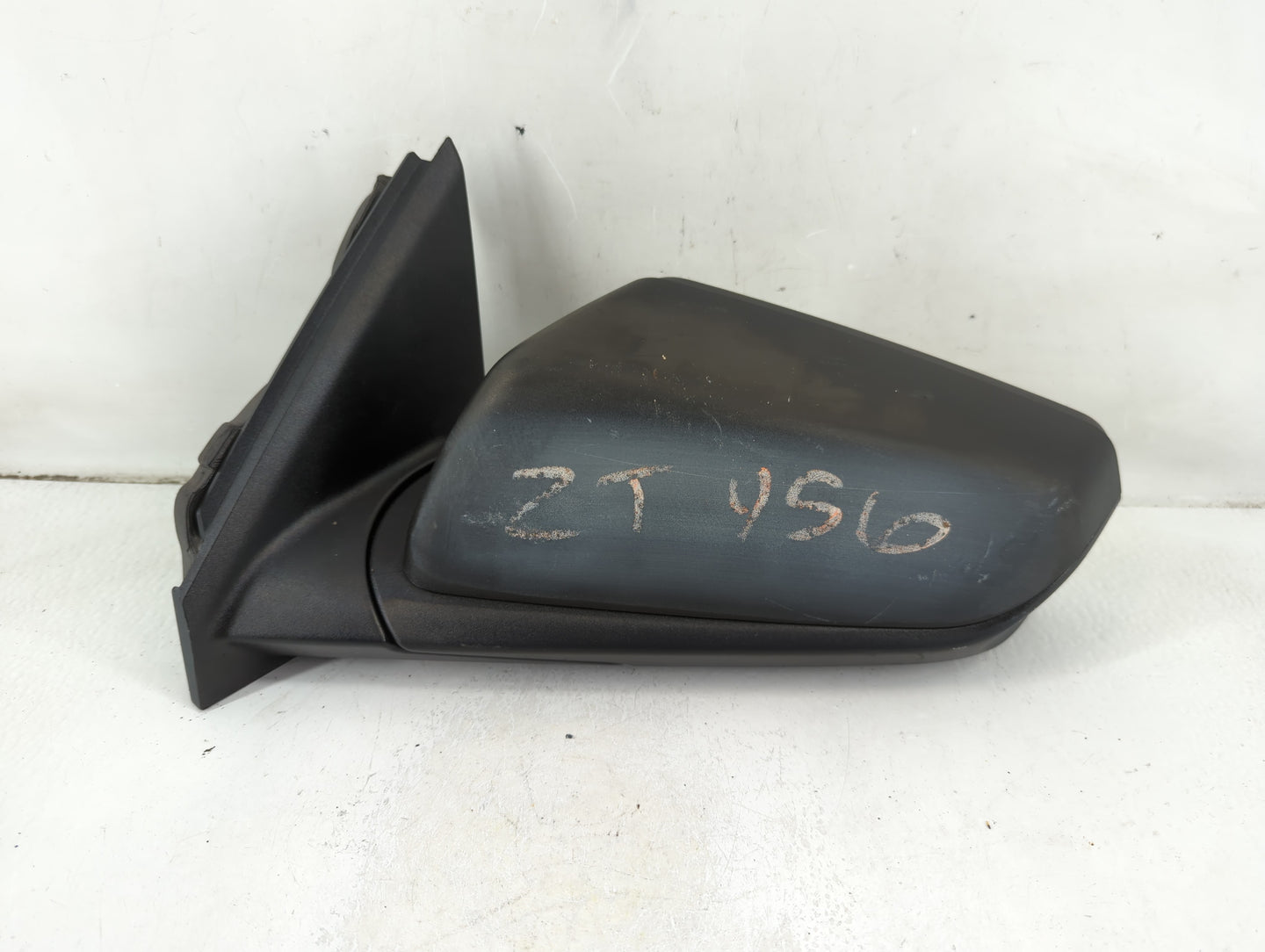2018-2022 Chevrolet Equinox Driver Side View Mirror - Left Door Mirror OEM Used - Oemusedautoparts1.com