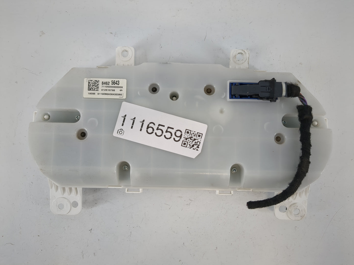 2019-2022 Chevrolet Equinox Instrument Cluster Speedometer Gauges P/N:8462 5643 Fits Fits 2019 2020 2021 2022 OEM Used Auto 