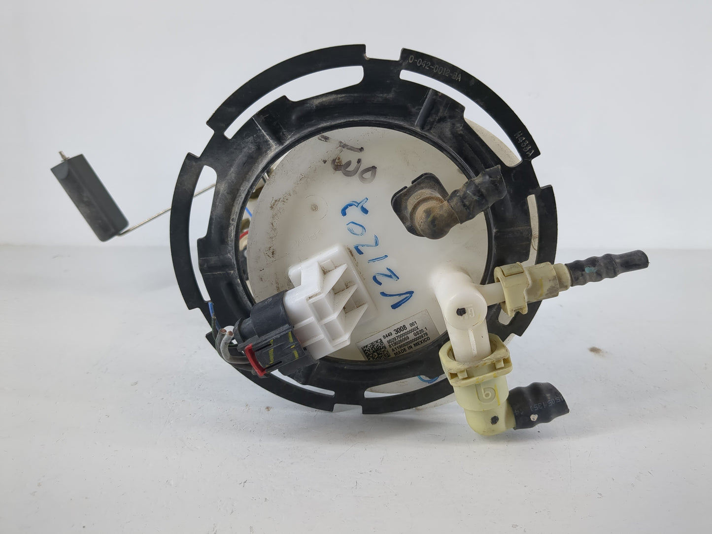 2018-2019 Chevrolet Equinox Electrical Gas Fuel Pump Assembly - Oemusedautoparts1.com