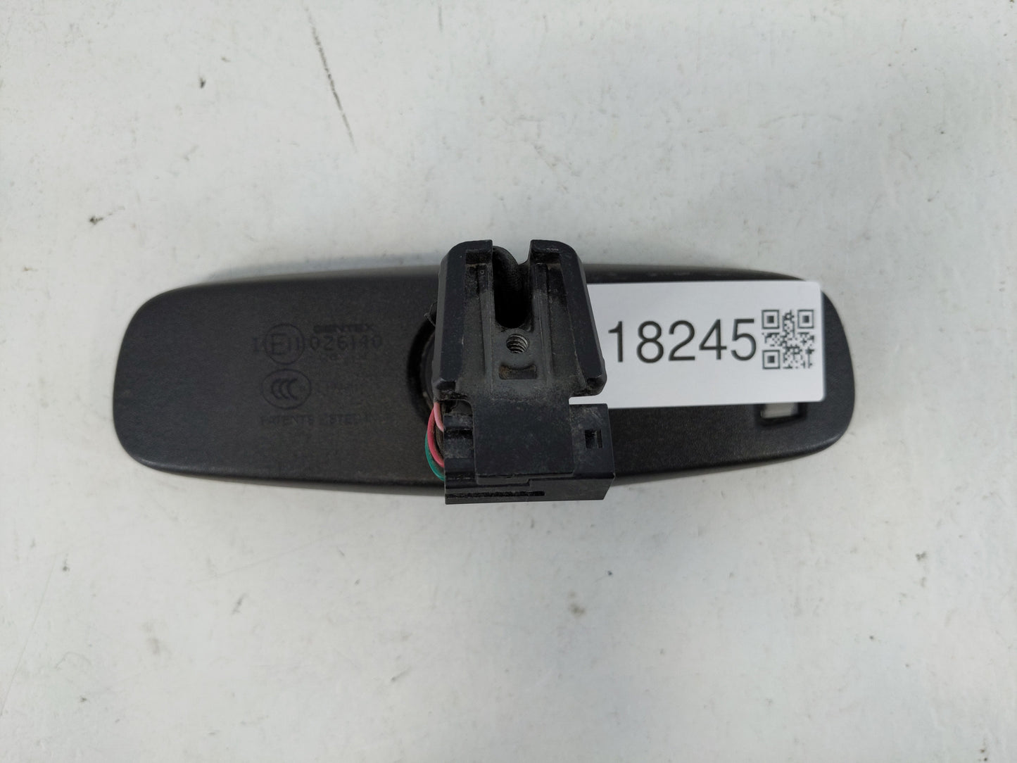 2018-2022 Chevrolet Equinox Interior Rear View Mirror Replacement OEM P/N:E11026140 Fits OEM Used Auto Parts - Oemusedautopa