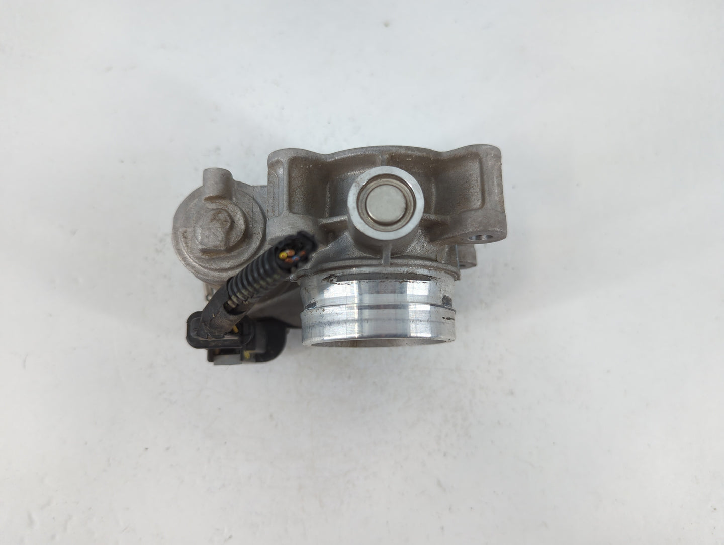 2018-2022 Chevrolet Equinox Throttle Body P/N:12671379AA Fits Fits 2016 2017 2018 2019 2020 2021 2022 OEM Used Auto Parts - 