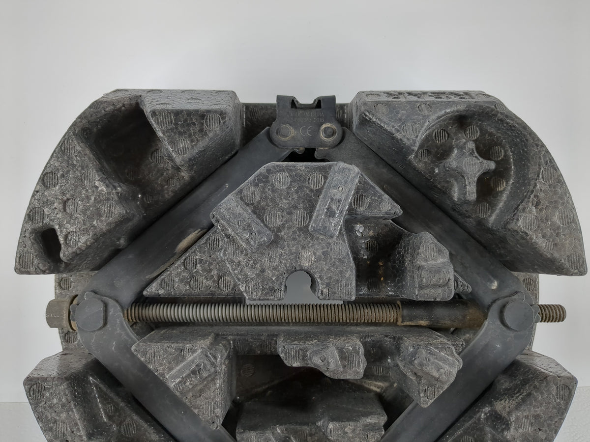 2019 Chevrolet Equinox Spare Scissor Car Jack 1120600 - Oemusedautoparts1.com