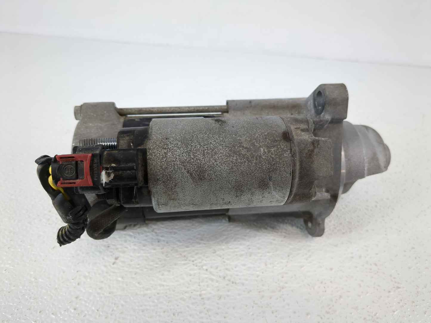 2018-2022 Chevrolet Equinox Car Starter Motor Solenoid OEM P/N:12680615 Fits Fits 2017 2018 2019 2020 2021 2022 OEM Used Aut