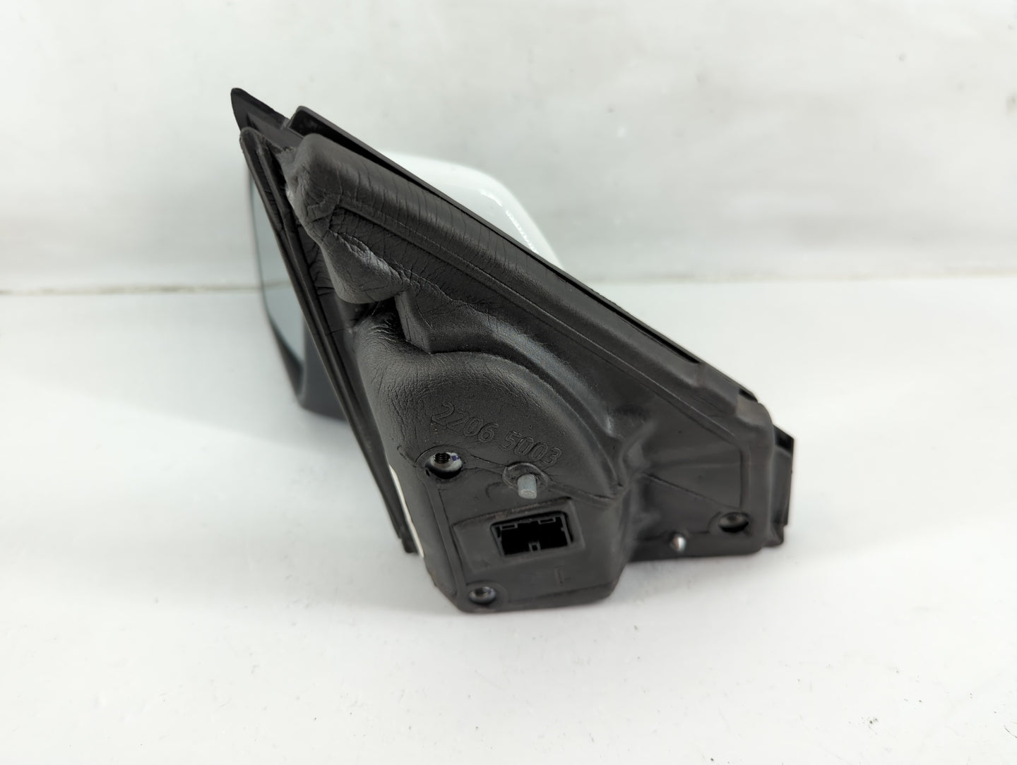 2018-2020 Chevrolet Equinox Driver Side View Mirror - Left Door Mirror OEM Used - Oemusedautoparts1.com