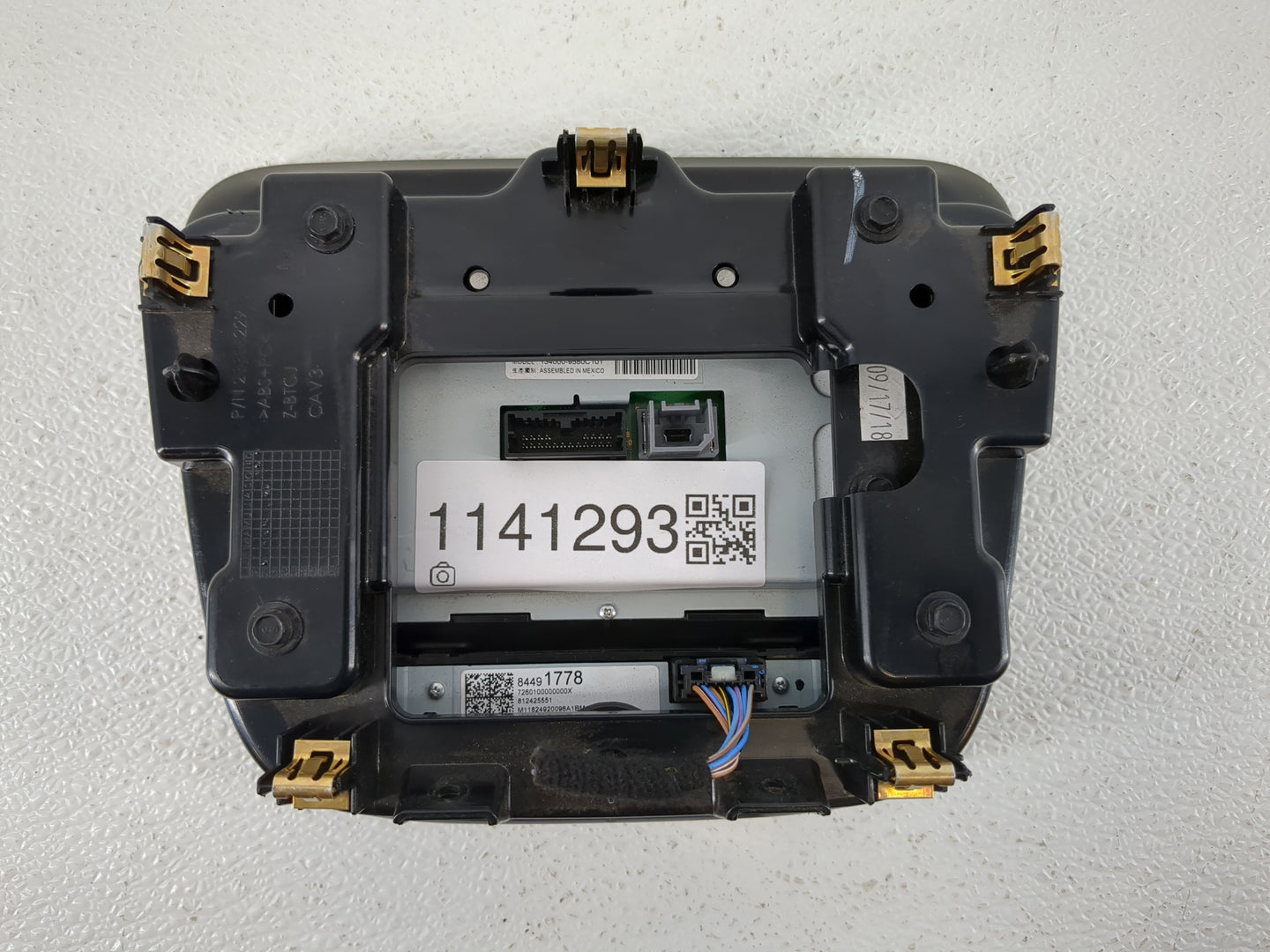 2019-2019 Chevrolet Equinox Information Display Screen - Oemusedautoparts1.com