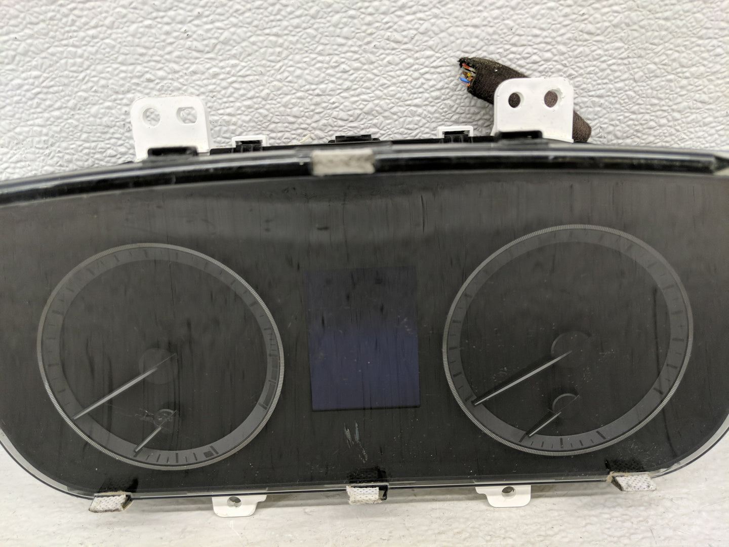 2019-2022 Chevrolet Equinox Instrument Cluster Speedometer Gauges P/N:94001-C2201 Fits Fits 2019 2020 2021 2022 OEM Used Aut