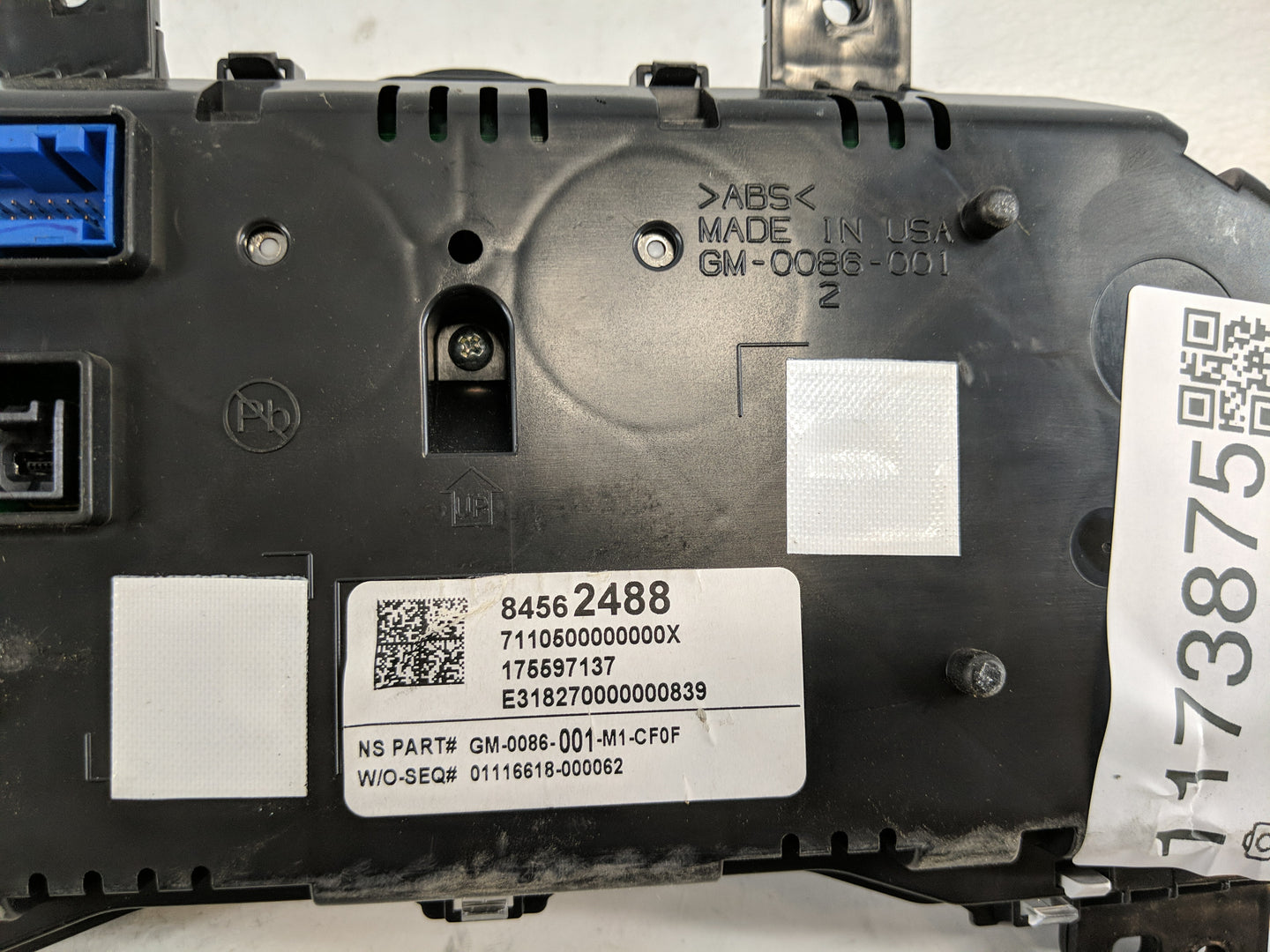 2019 Chevrolet Equinox Instrument Cluster Speedometer Gauges P/N:84562488 Fits OEM Used Auto Parts - Oemusedautoparts1.com