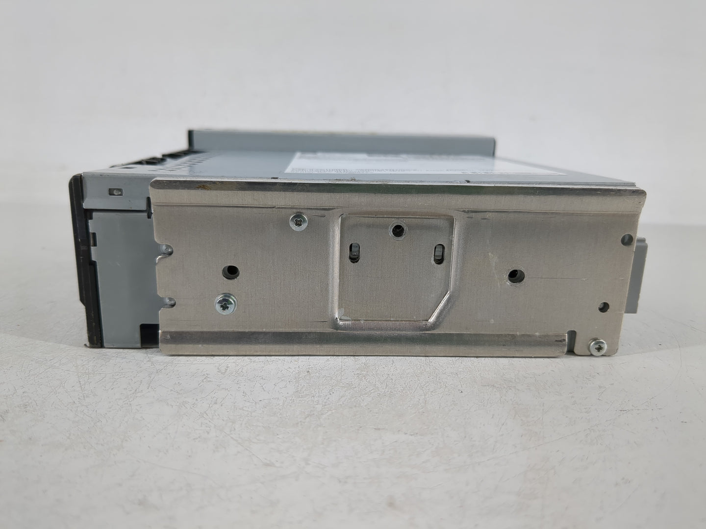 2019 Chevrolet Equinox Radio AM FM Cd Player Receiver Replacement P/N:84667778 Fits Fits 2020 2021 OEM Used Auto Parts - Oem