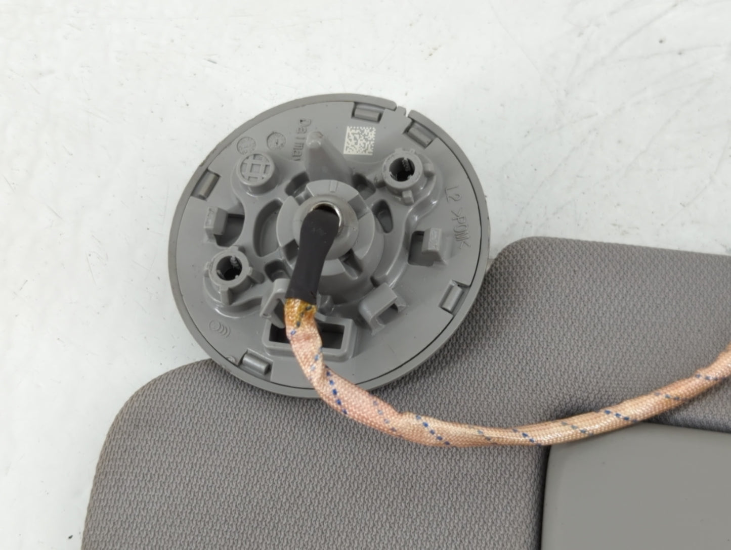 2018-2019 Chevrolet Equinox Sun Visor Shade Replacement Driver Left Mirror Fits Fits 2018 2019 OEM Used Auto Parts - Oemused