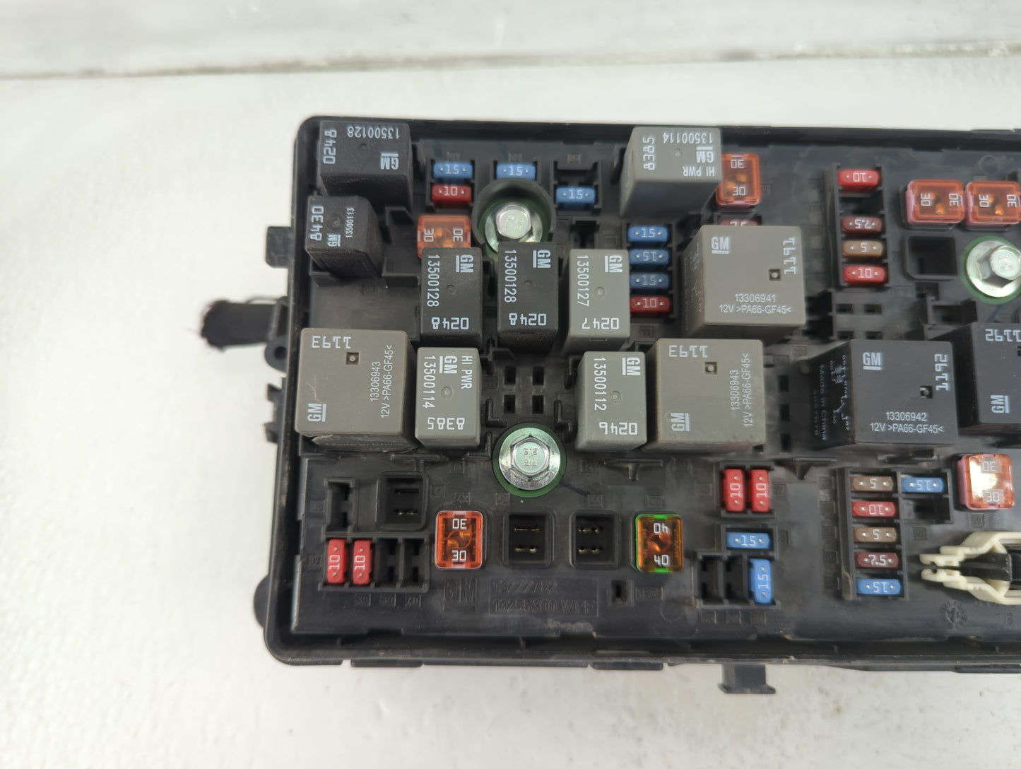 2018-2022 Chevrolet Equinox Fusebox Fuse Box Panel Relay Module P/N:812461952 84582317 Fits Fits 2018 2019 2020 2021 2022 OE