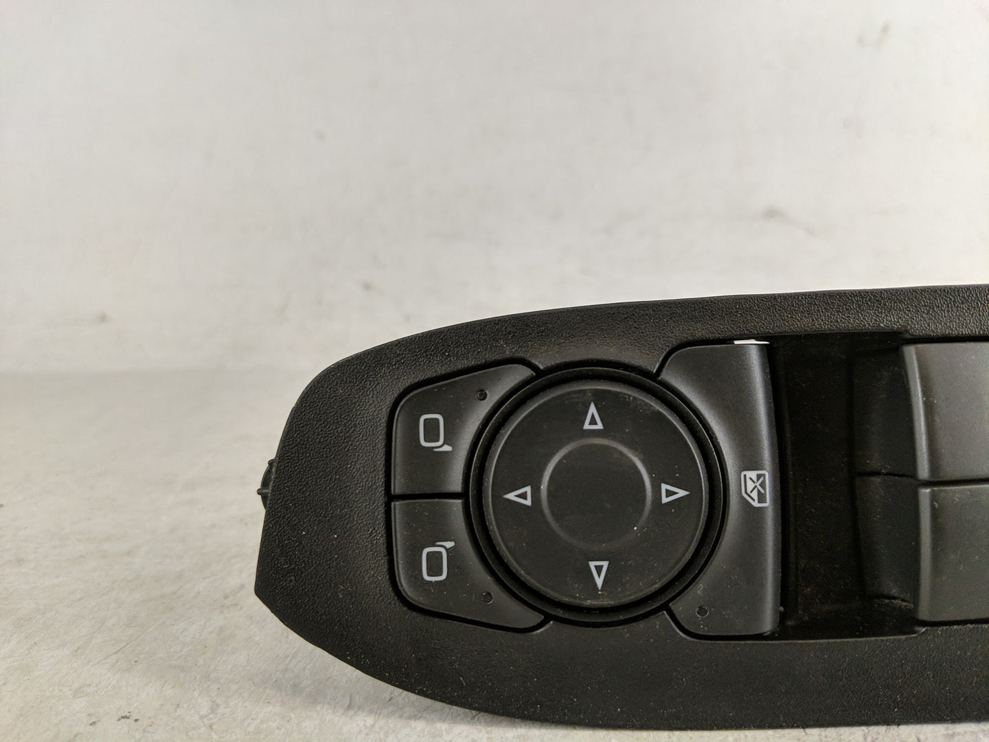 2018-2022 Chevrolet Equinox Master Power Window Switch Replacement Driver Side Left P/N:84139693 Fits OEM Used Auto Parts - 