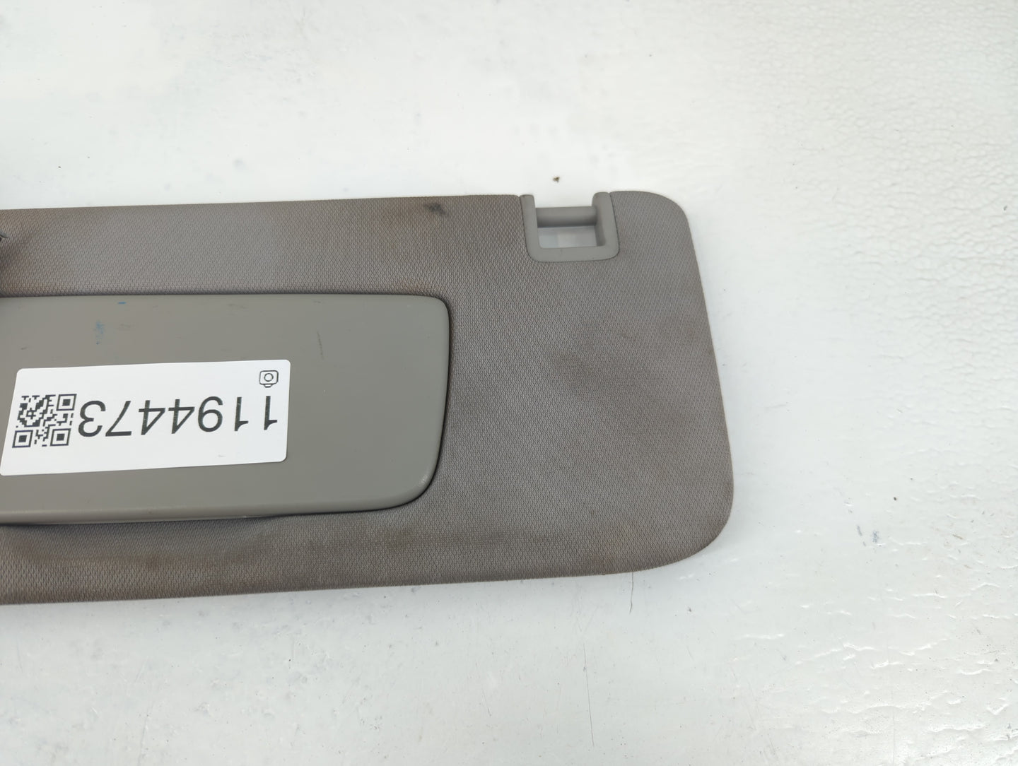 2018-2019 Chevrolet Equinox Sun Visor Shade Replacement Driver Left Mirror Fits Fits 2018 2019 OEM Used Auto Parts - Oemused