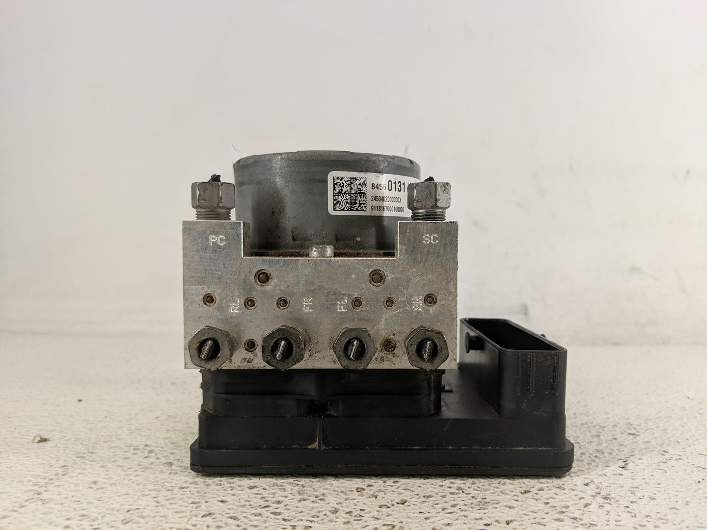 2018-2019 Chevrolet Equinox ABS Pump Control Module Replacement P/N:84560131 Fits Fits 2018 2019 2020 2021 OEM Used Auto Par