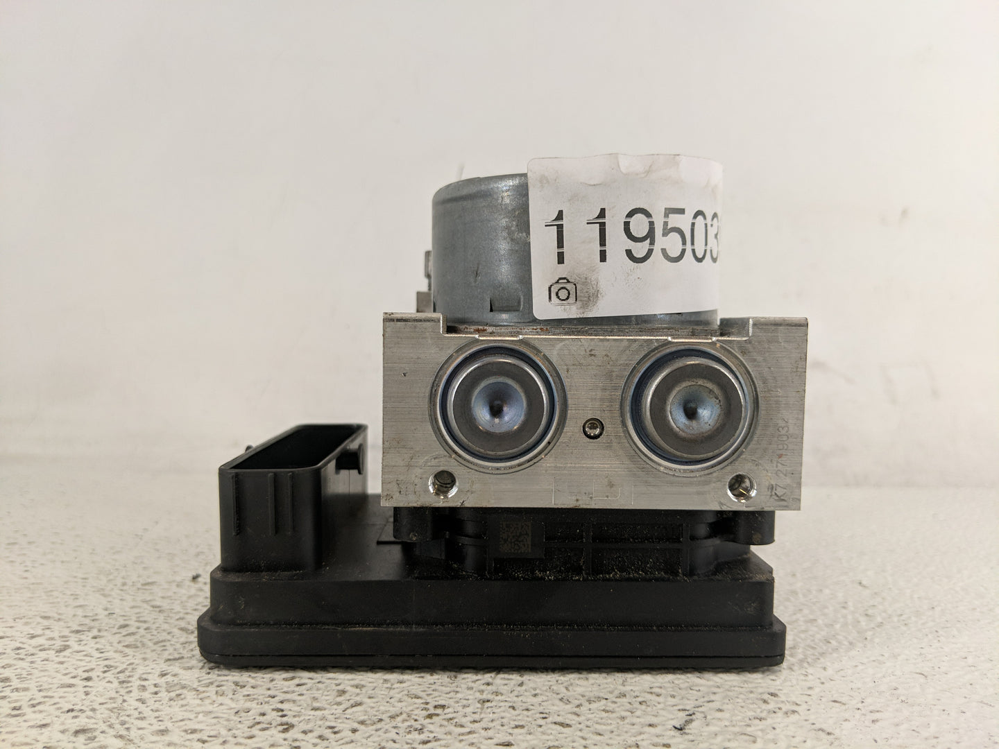 2018-2019 Chevrolet Equinox ABS Pump Control Module Replacement P/N:84560131 Fits Fits 2018 2019 2020 2021 OEM Used Auto Par