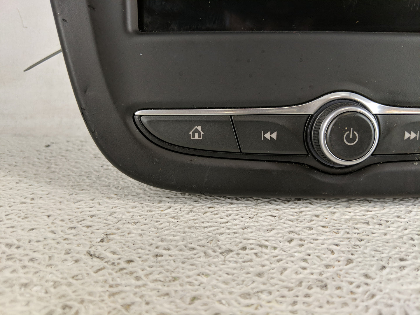 2019 Chevrolet Equinox Radio AM FM Cd Player Receiver Replacement P/N:84237724 Fits OEM Used Auto Parts - Oemusedautoparts1.
