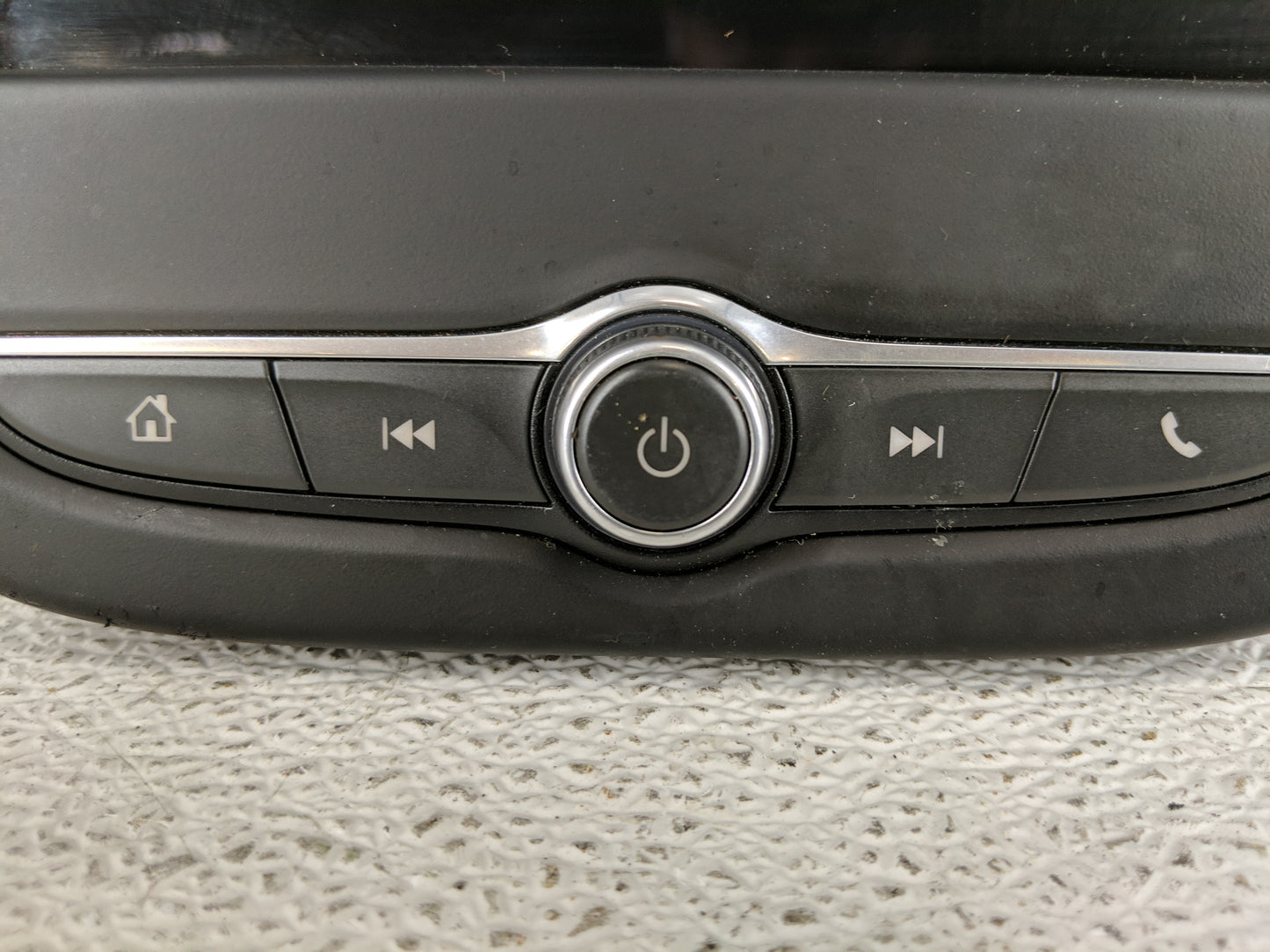 2019 Chevrolet Equinox Radio AM FM Cd Player Receiver Replacement P/N:84237724 Fits OEM Used Auto Parts - Oemusedautoparts1.