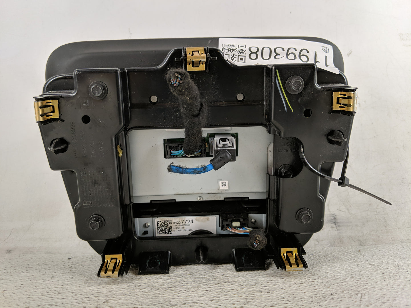 2019 Chevrolet Equinox Radio AM FM Cd Player Receiver Replacement P/N:84237724 Fits OEM Used Auto Parts - Oemusedautoparts1.