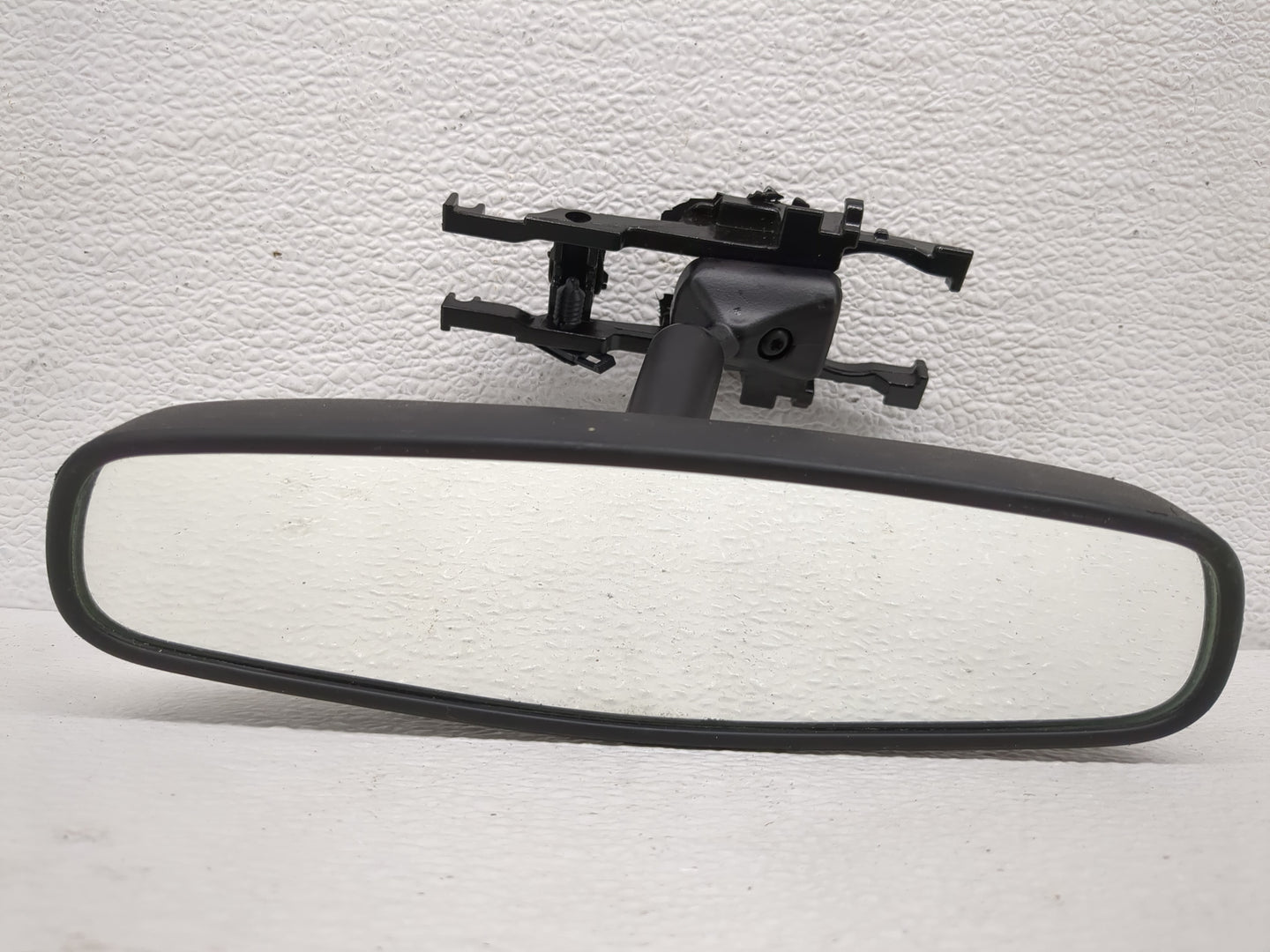 2018-2022 Chevrolet Equinox Interior Rear View Mirror Replacement OEM P/N:E11026150 Fits OEM Used Auto Parts - Oemusedautopa