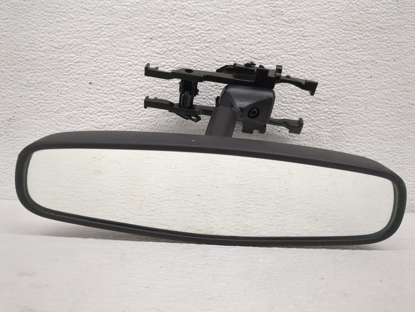 2018-2022 Chevrolet Equinox Interior Rear View Mirror Replacement OEM P/N:E11026150 Fits OEM Used Auto Parts - Oemusedautopa