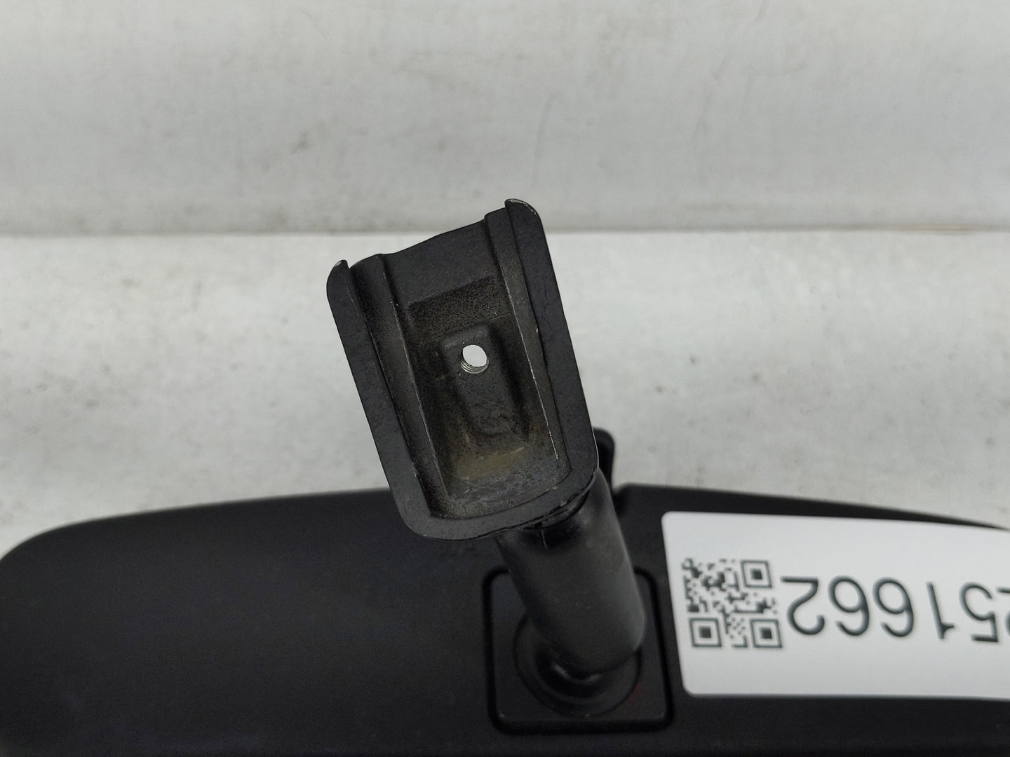 2018-2022 Chevrolet Equinox Interior Rear View Mirror Replacement OEM P/N:E11026150 Fits OEM Used Auto Parts - Oemusedautopa