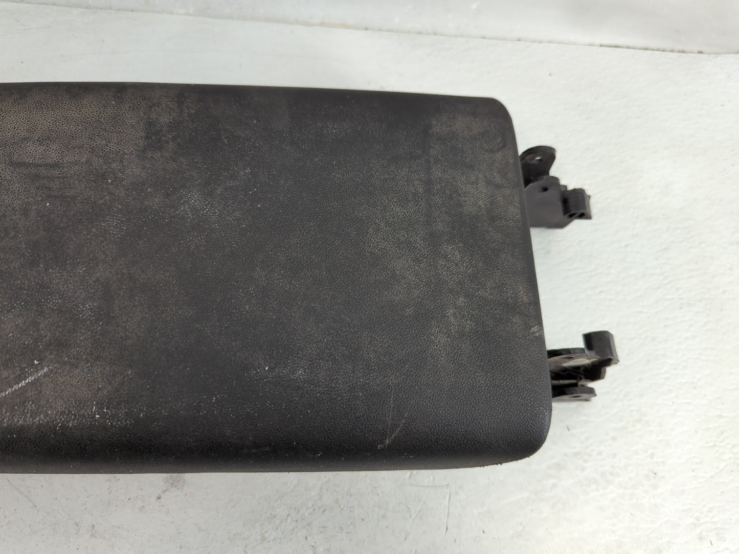 2019 Chevrolet Equinox Center Console Armrest Cover Lid Fits OEM Used Auto Parts - Oemusedautoparts1.com