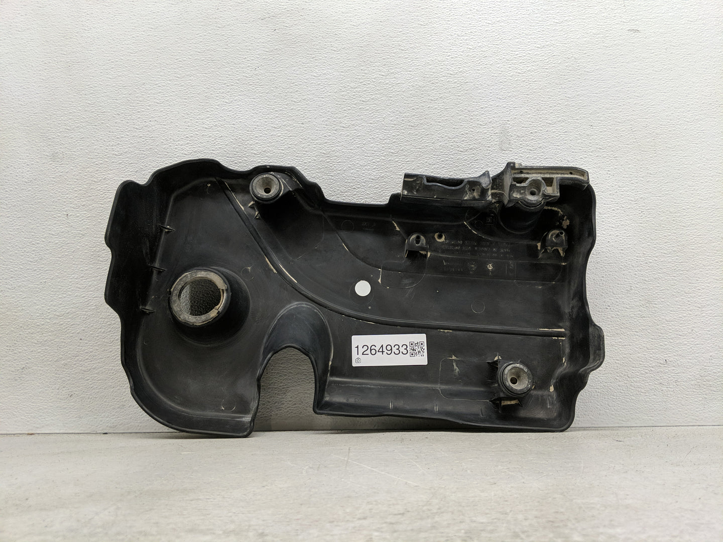 2019 Chevrolet Equinox Engine Cover - Oemusedautoparts1.com