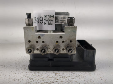 2018-2019 Chevrolet Equinox ABS Pump Control Module Replacement P/N:84646849 Fits Fits 2018 2019 2020 2021 OEM Used Auto Par