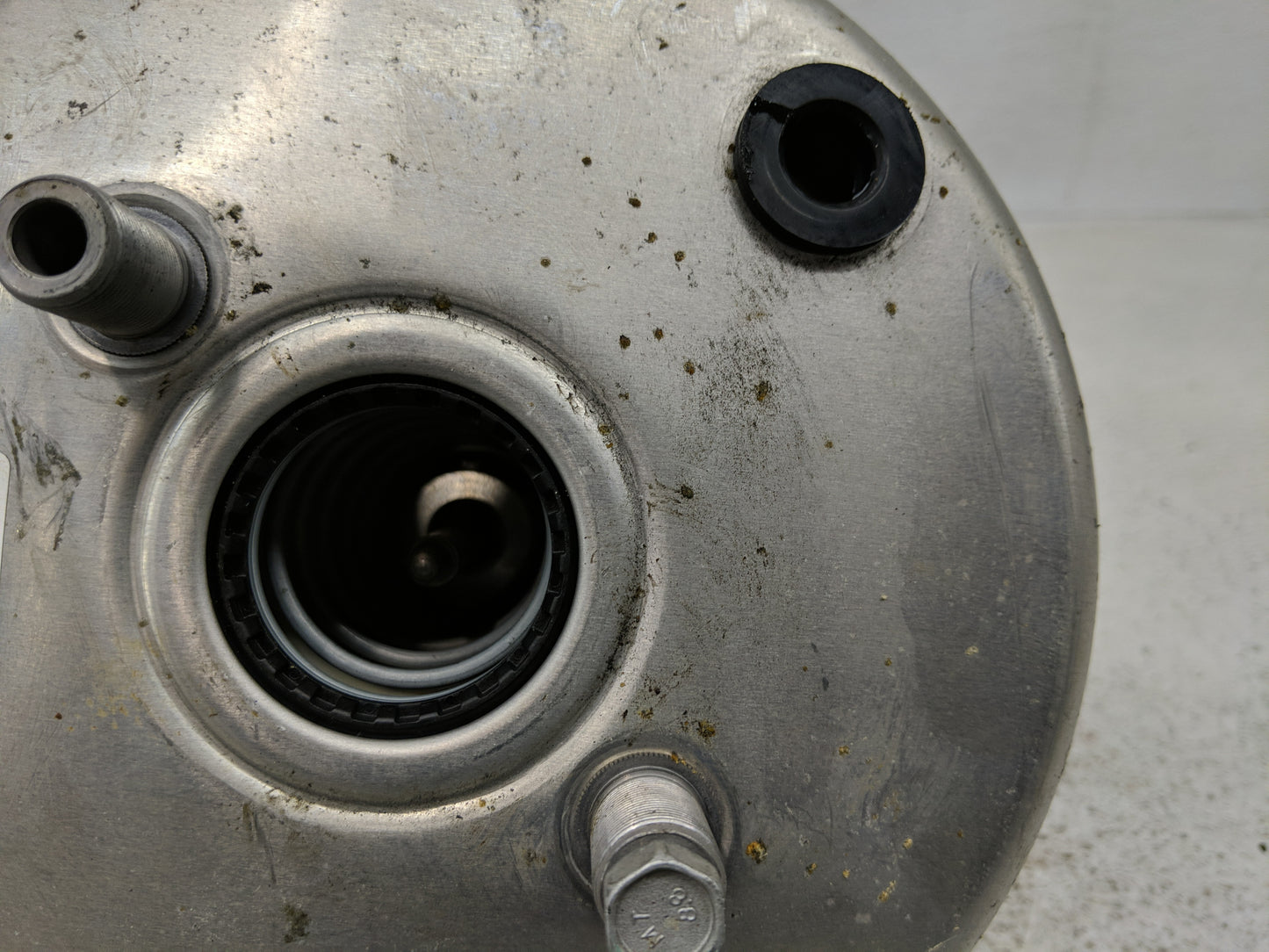 2018-2022 Chevrolet Equinox Power Brake Booster Oem 1299607 - Oemusedautoparts1.com