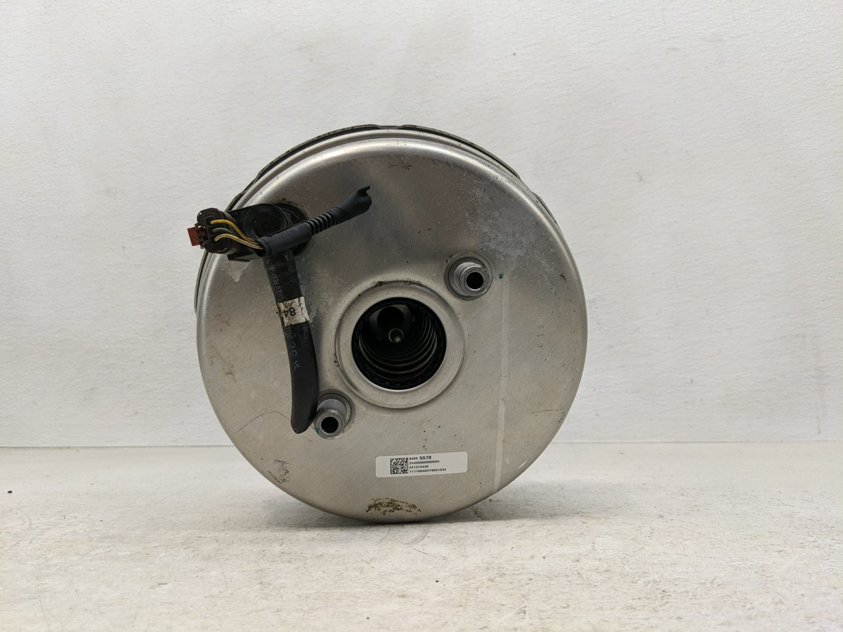 2018-2022 Chevrolet Equinox Power Brake Booster Oem 1301216 - Oemusedautoparts1.com