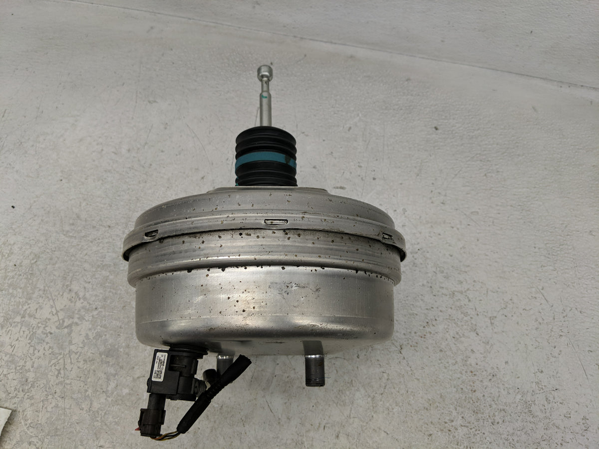 2018-2022 Chevrolet Equinox Power Brake Booster Oem 1301216 - Oemusedautoparts1.com