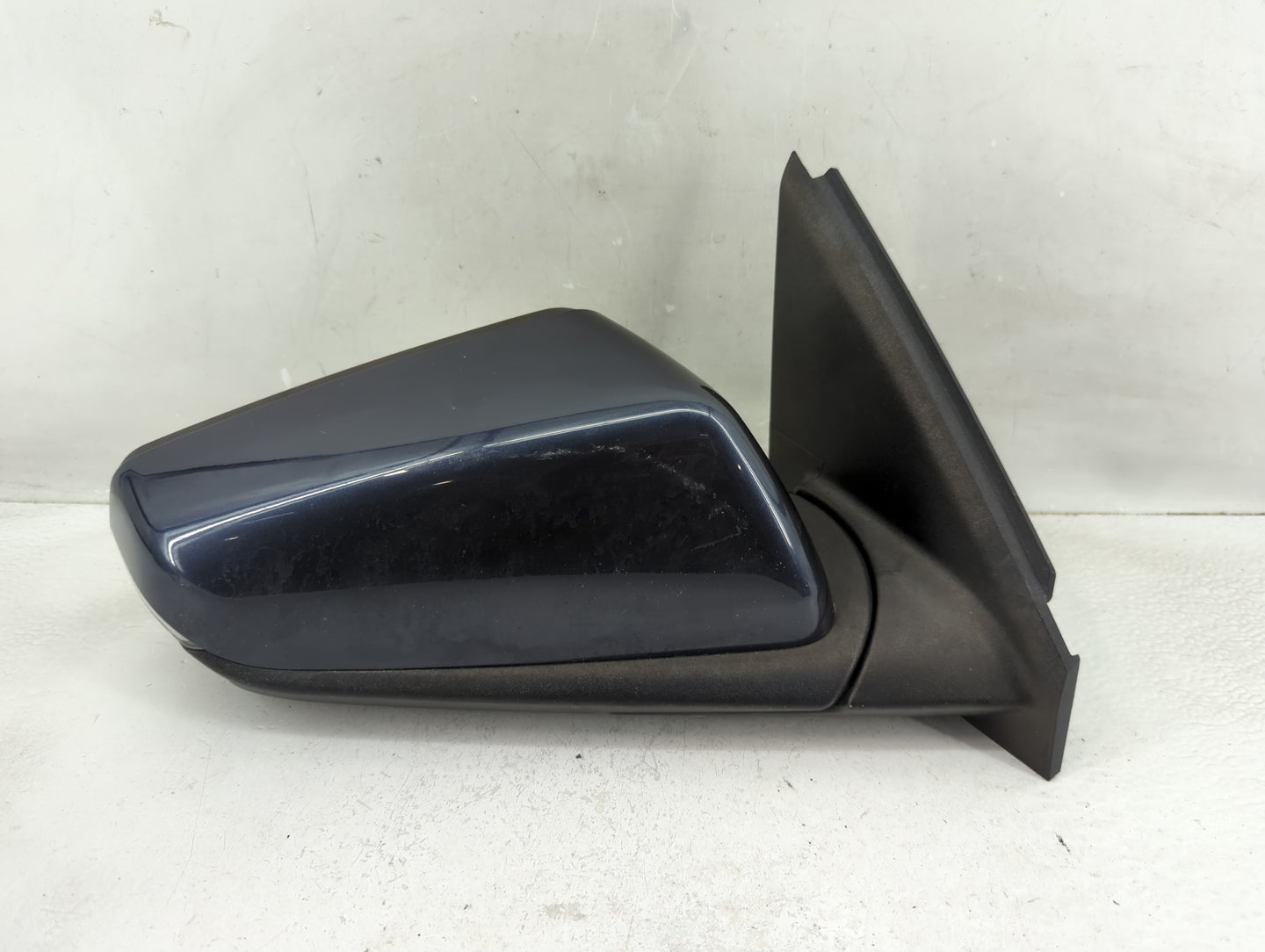 2018-2020 Chevrolet Equinox Passenger Side View Mirror - Right Door Mirror OEM Used - Oemusedautoparts1.com