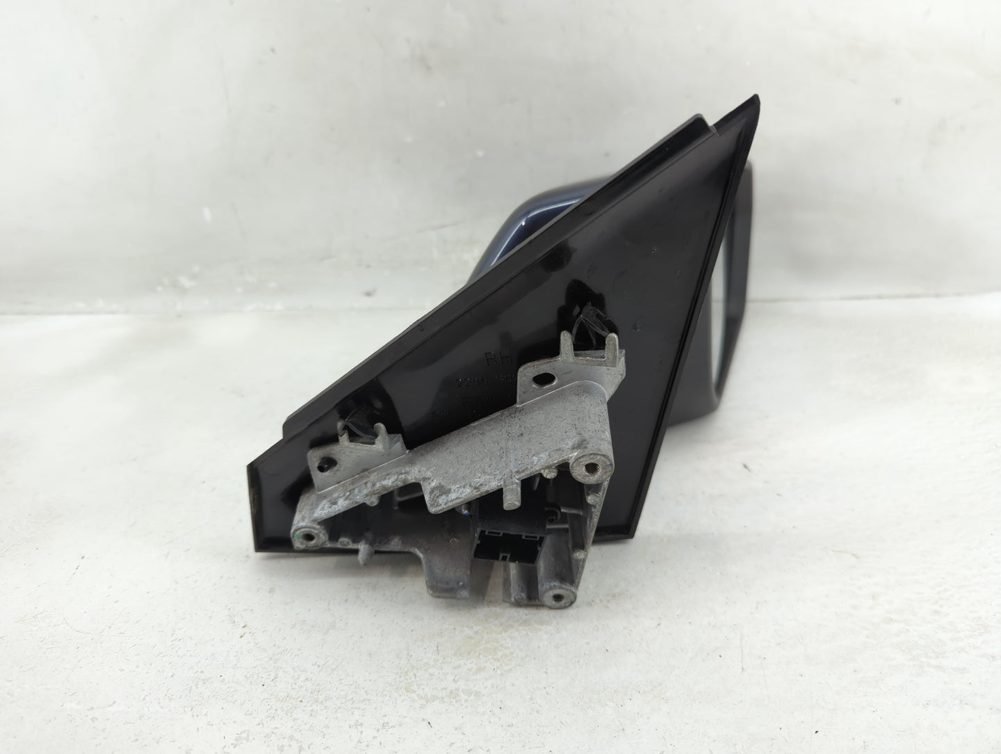 2018-2020 Chevrolet Equinox Passenger Side View Mirror - Right Door Mirror OEM Used - Oemusedautoparts1.com