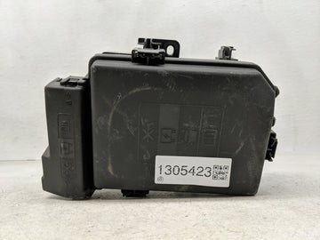 2018-2022 Chevrolet Equinox Fusebox Fuse Box Panel Relay Module P/N:84809671 Fits Fits 2018 2019 2020 2021 2022 OEM Used Aut