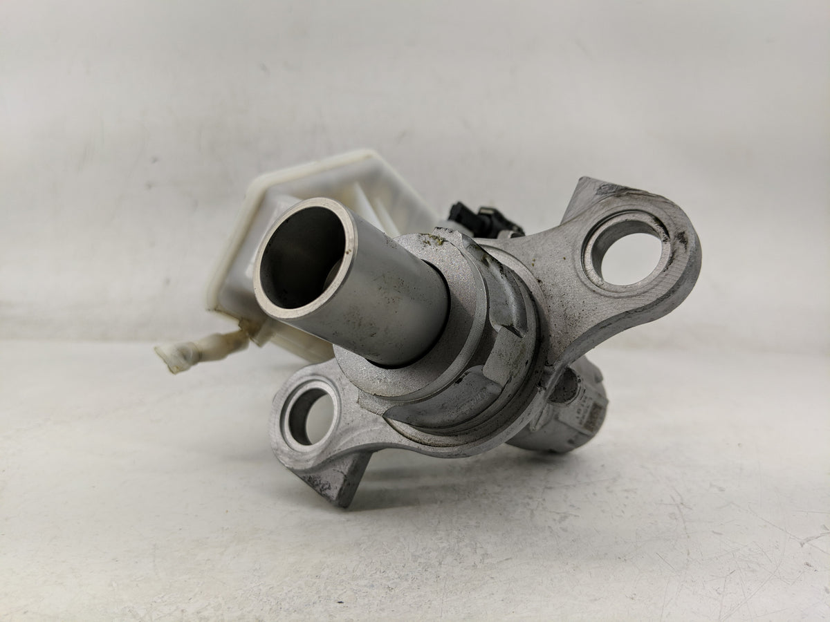 2018-2022 Chevrolet Equinox Brake Master Cylinder 1311492 - Oemusedautoparts1.com