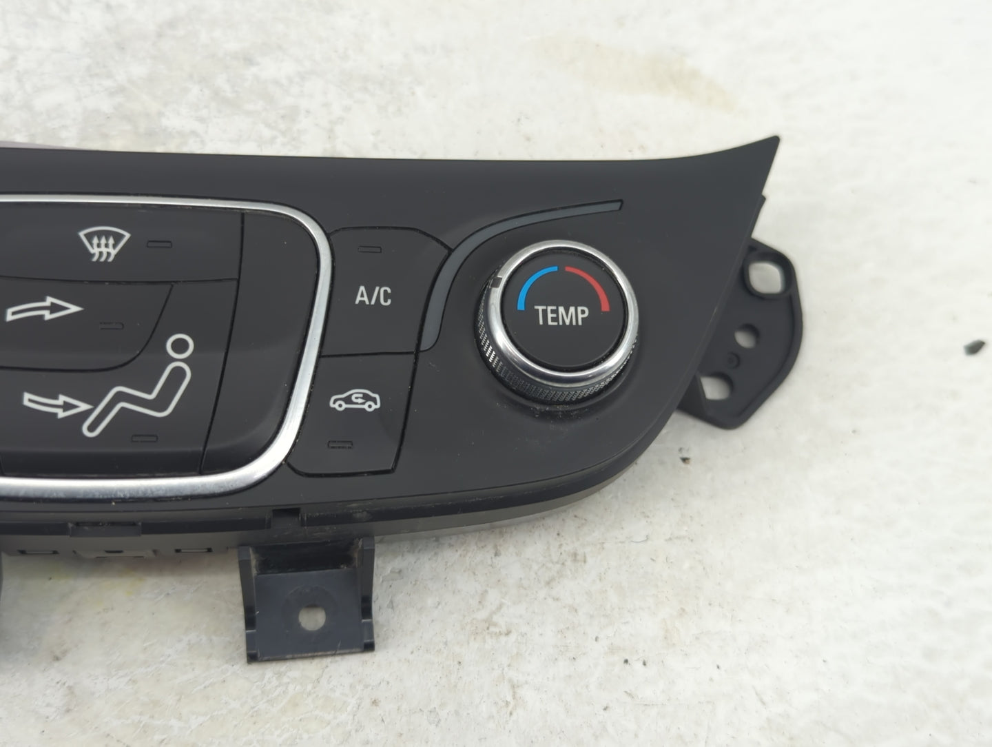 2019-2021 Chevrolet Equinox Climate Control Module Temperature AC/Heater Replacement P/N:84422503 Fits Fits 2019 2020 2021 O