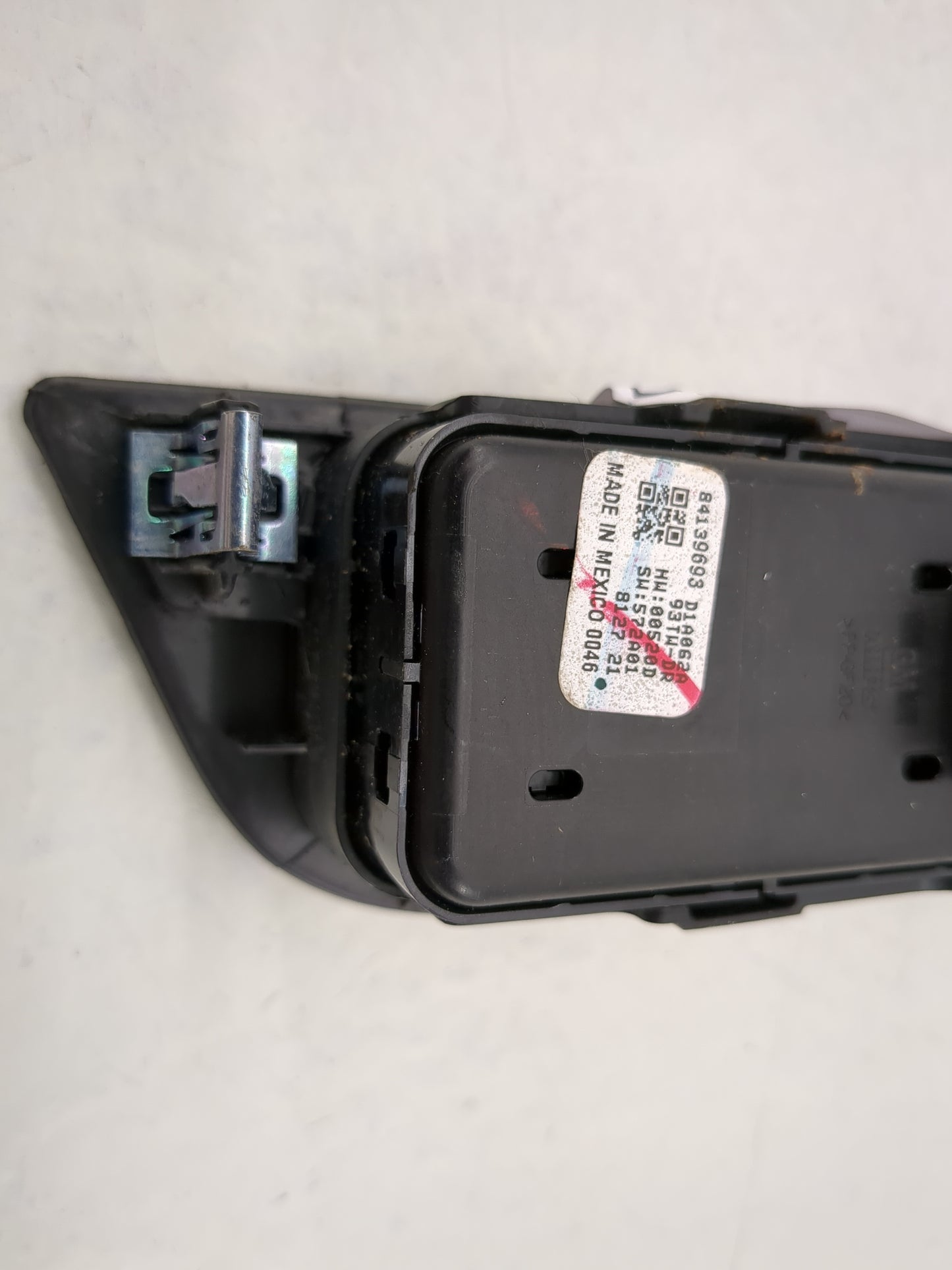 2018-2022 Chevrolet Equinox Master Power Window Switch Replacement Driver Side Left P/N:84139693 Fits OEM Used Auto Parts - 