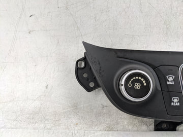 2019-2021 Chevrolet Equinox Climate Control Module Temperature AC/Heater Replacement P/N:000235226 84422503 Fits OEM Used Auto Parts