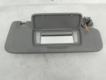 2018-2019 Chevrolet Equinox Sun Visor Shade Replacement Passenger Right Mirror Fits Fits 2018 2019 OEM Used Auto Parts - Oem